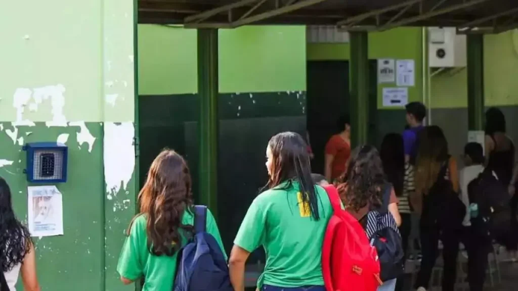 MS Supera convoca mais 215 estudantes para bolsa