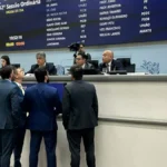 Reforma tributária trava pauta e adia votação na Câmara