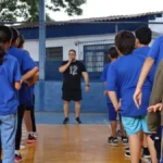 Pais buscam presença ativa na rotina dos filhos